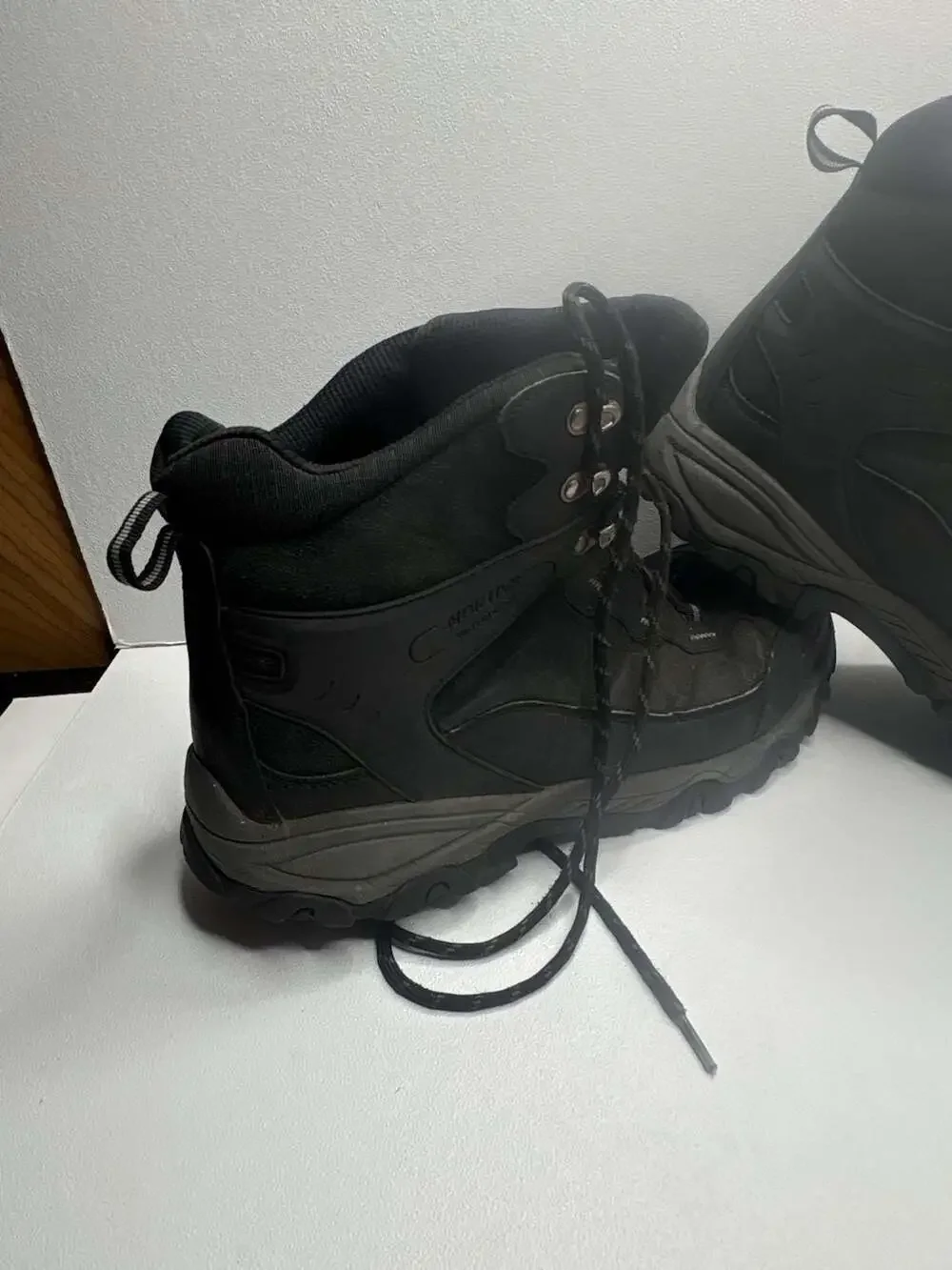 NORTIV8 Men's Mid-Ankle Waterproof Hiking Boots